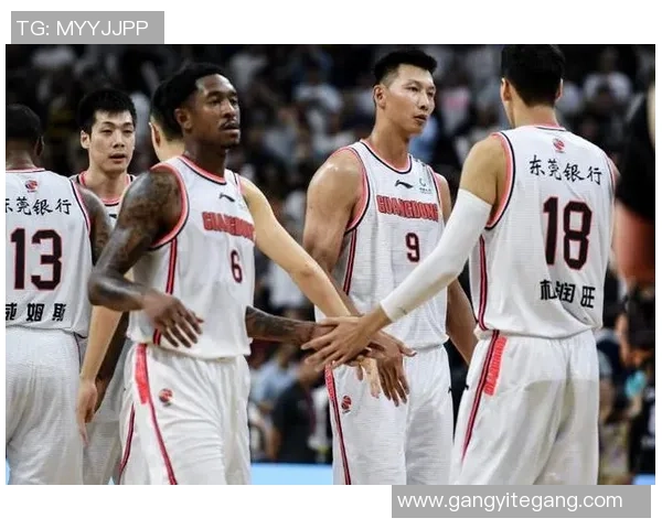 广州篮球队反击战术分析与得失总结探讨